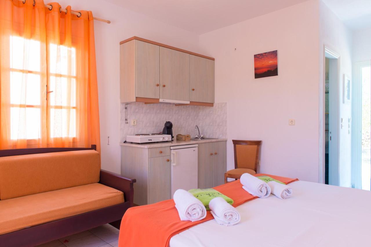 Edem Hotel Platis Gialos  エクステリア 写真
